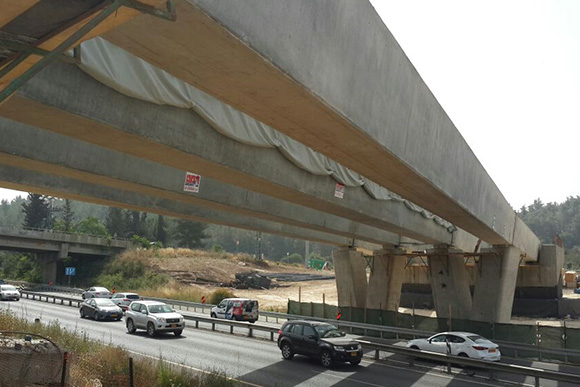 קורות דרוכות